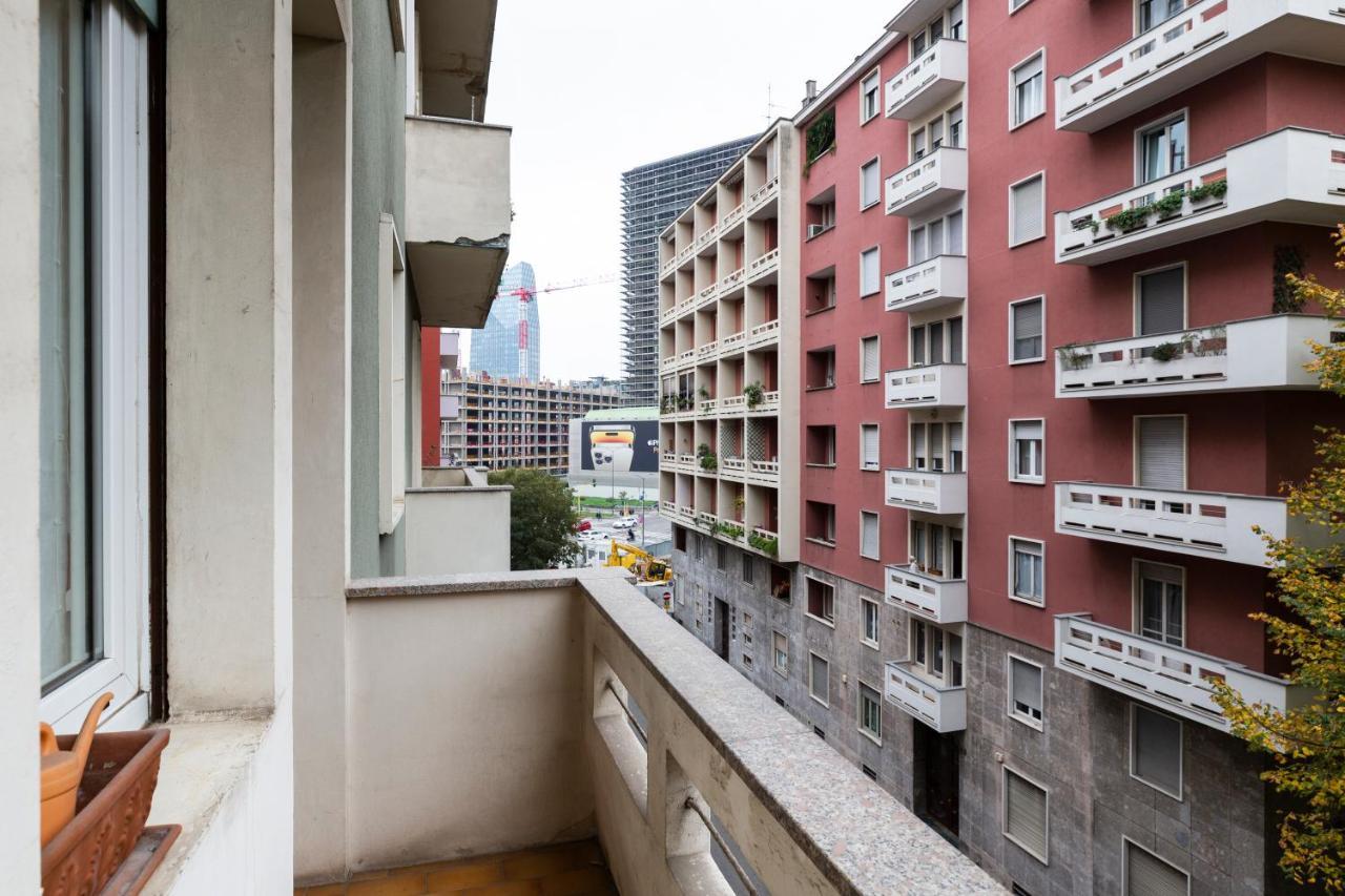 Living Isola Appartement Milaan Buitenkant foto